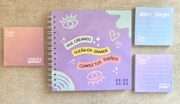 Descubre productos de papelería hermosos y únicos que te acompañarán durante todo el año. ¡Creamos diseño que enamora!